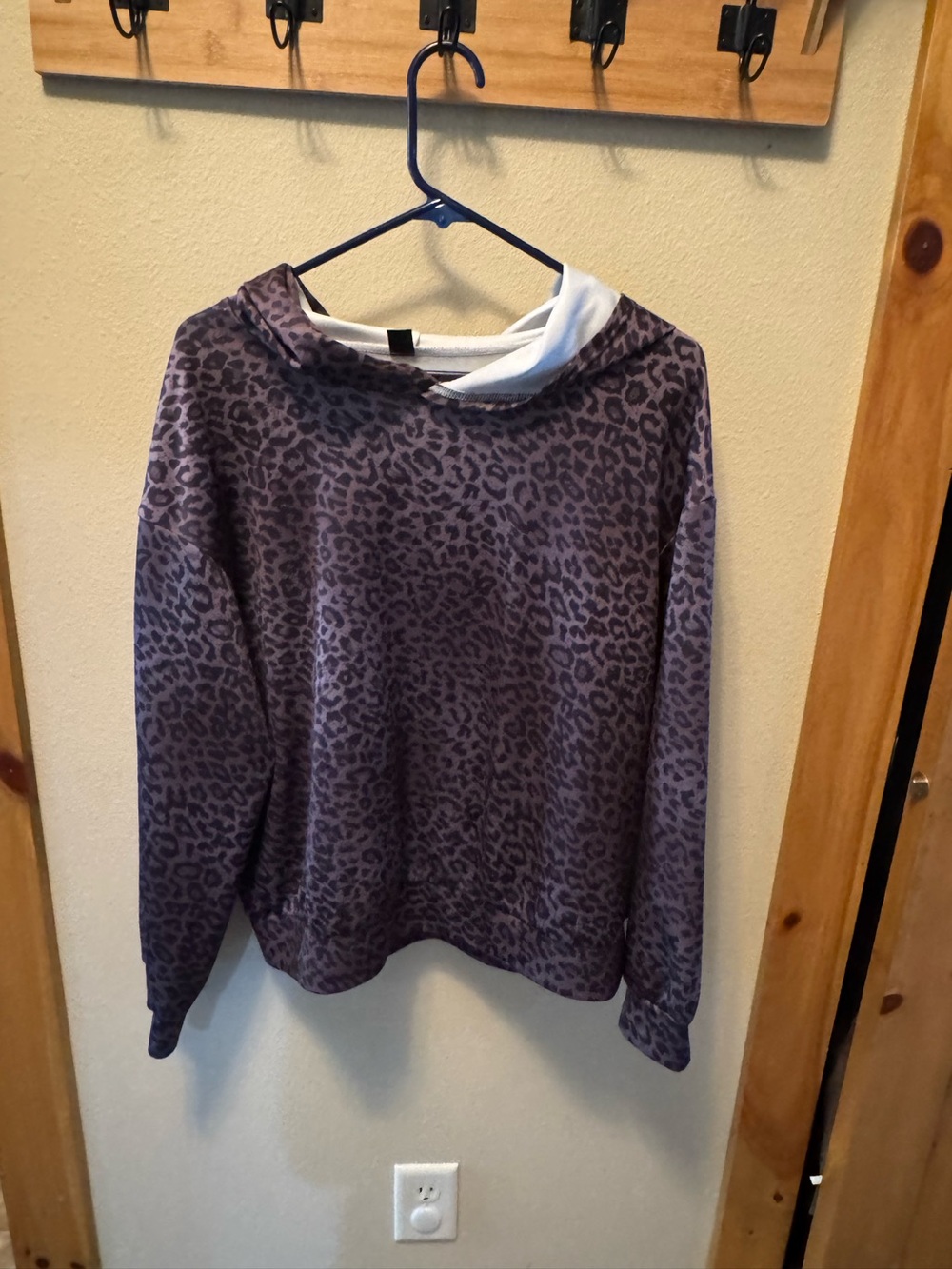 Women's Leopard Print Hoodie Sweater
